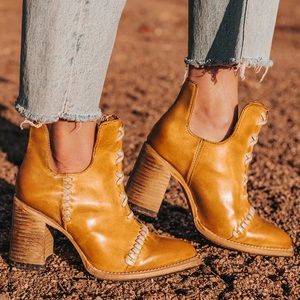 Free Bird Jameson Booties NWT